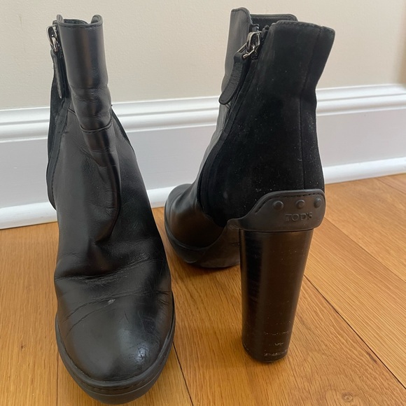 Tod’s Leather & Suede Round-Toe Booties - Picture 2 of 5